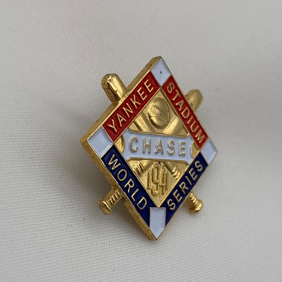 Vintage New York Yankees Stadium World Series 1941 Lapel Pin - Picture 2 of 7